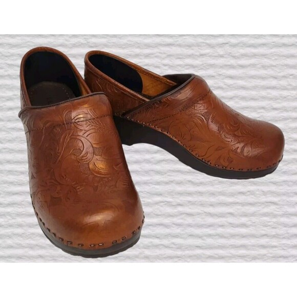 L.L. Bean Brown Embossed Leather Clogs - Picture 2 of 10